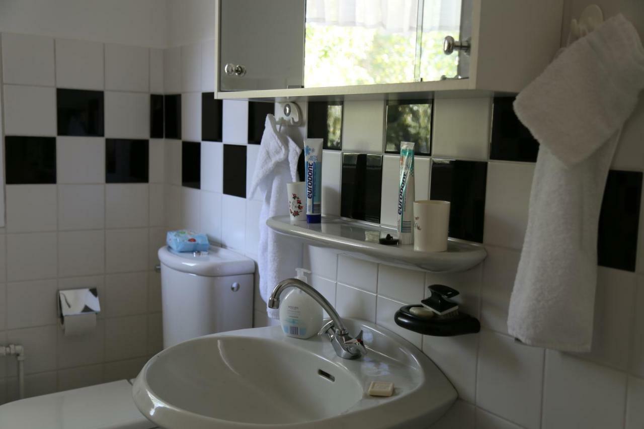 Am Klinikum Apartment Solingen Ngoại thất bức ảnh